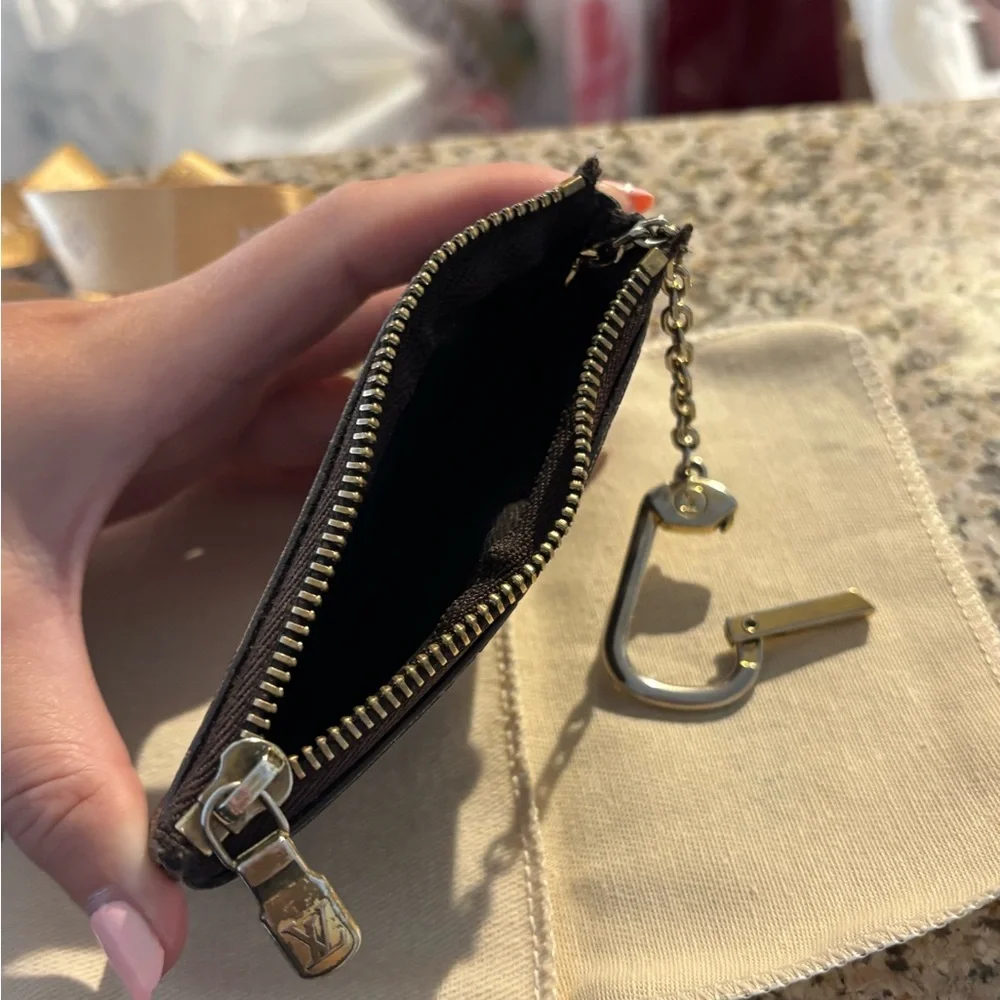 Louis Vuitton Damier Ebene Key Pouch with Gold Clasp - Picture 7 of 11